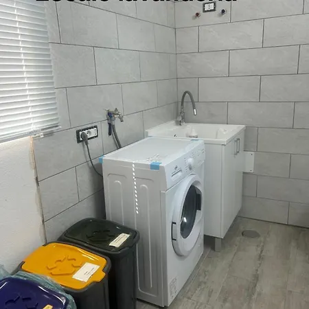 Ruggiero House Apartament *